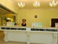 "Hotel Plaza"
