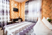 Отель Корона