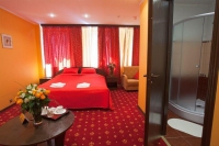 JENAVI CLUB HOTEL