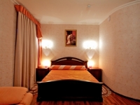 Savoy Petit