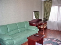 Savoy Petit