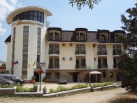 Resident hotel