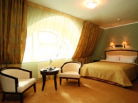Greenway Park Hotel 