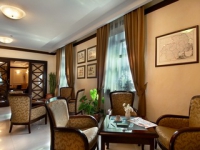 Greenway Park Hotel 